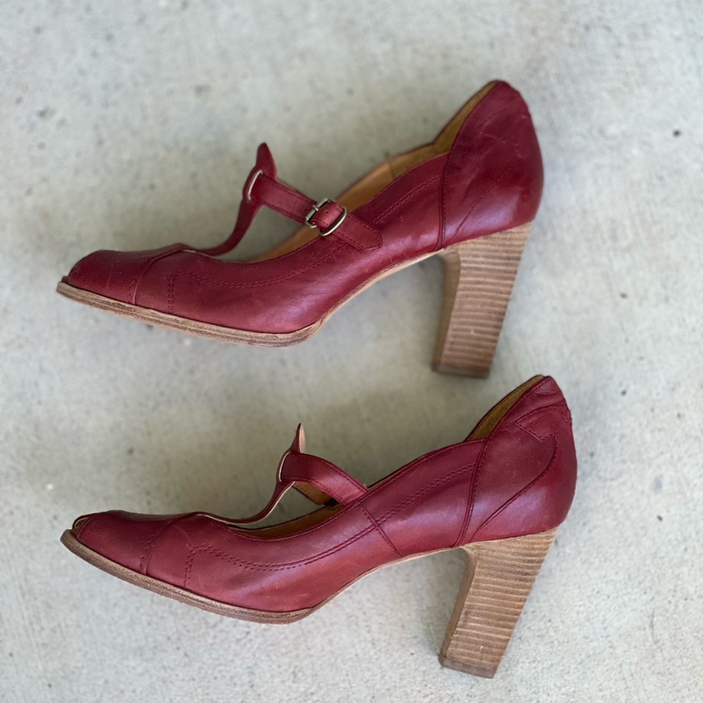 Timberland Boot Company Size 11 M 3 inch Heel Wine Red Shoes Great Condition - Picture 4 of 9